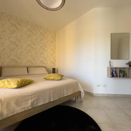 Agora Family House Appartamento *